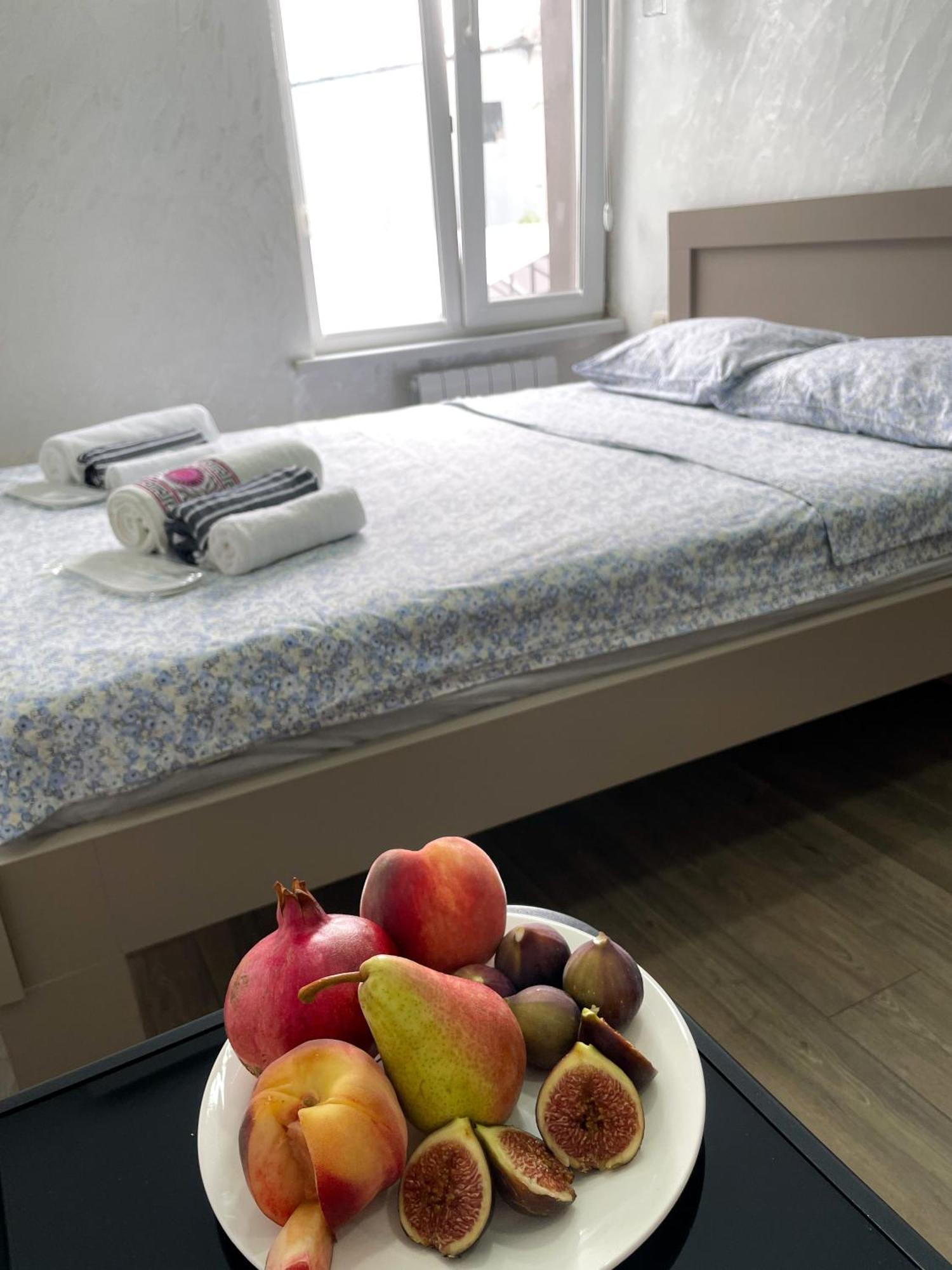 Sun And Moon Aparthotel Batumi Exterior foto